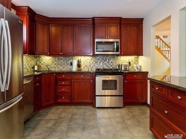 194 Daytona Street - Photo 2 of 20