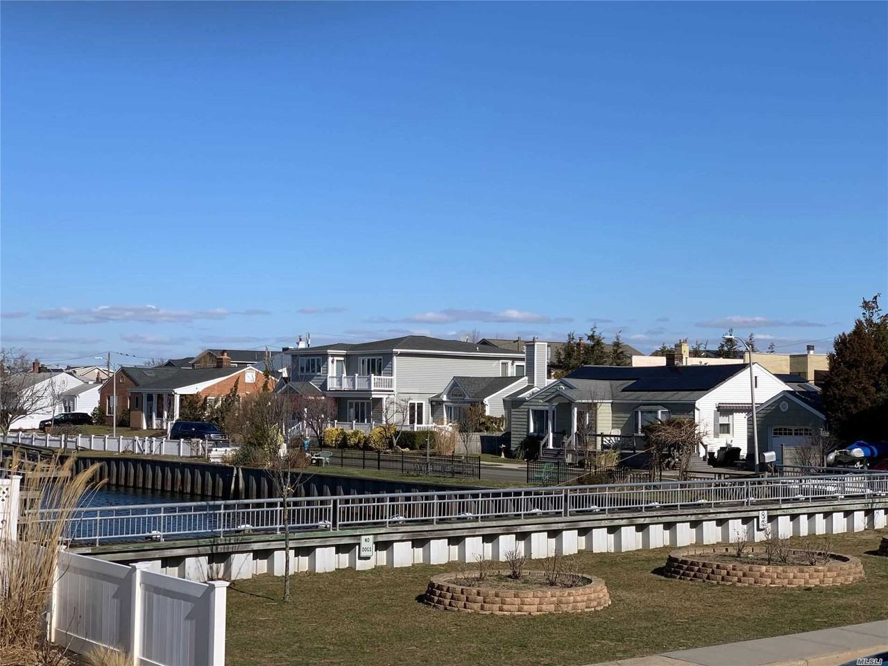 718 E Chester St - Photo 3 of 20