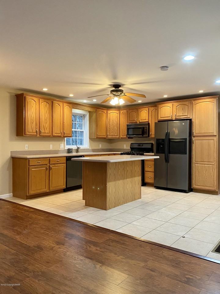 238 Chinook Cir - Photo 3 of 17