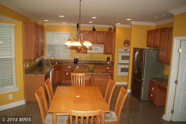 46728 Hollow Mountain Pl - Photo 3 of 30
