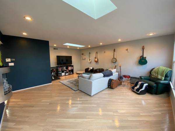 6760 Reynolds Street - Photo 3 of 20