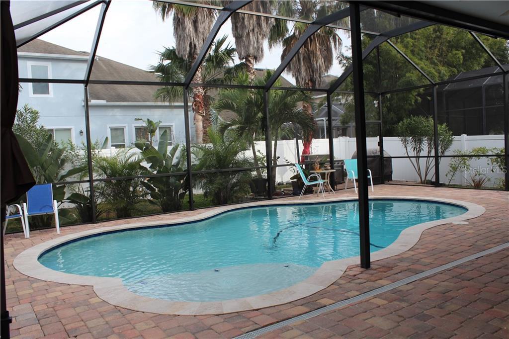 7110 S Trask Street - Photo 3 of 50