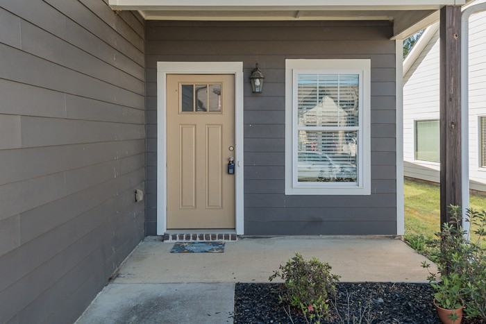 846 Kent Drive - Photo 3 of 35