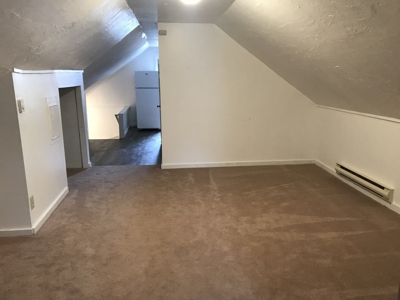 117 South Pleasant Street Unit 3 - Photo 3 of 5