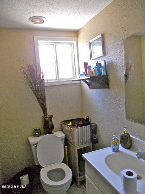 6621 N 55th Ave - Photo 3 of 7