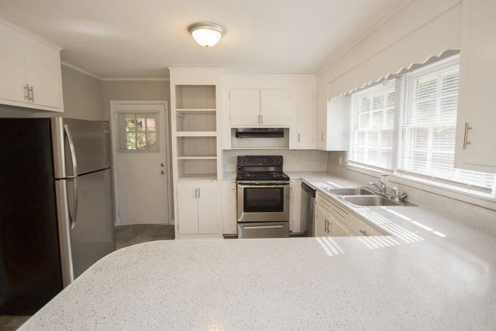 700 Delverton Road - Photo 2 of 8