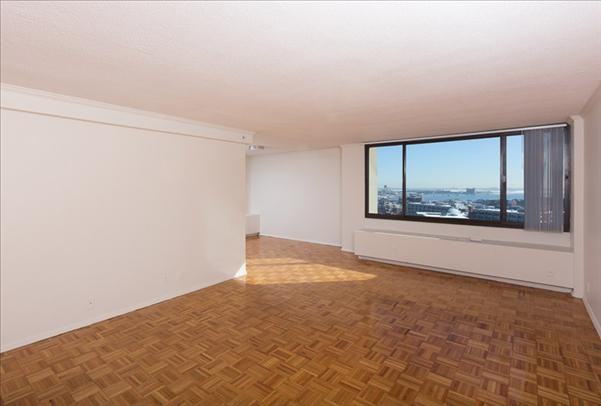 10 Longfellow Pl