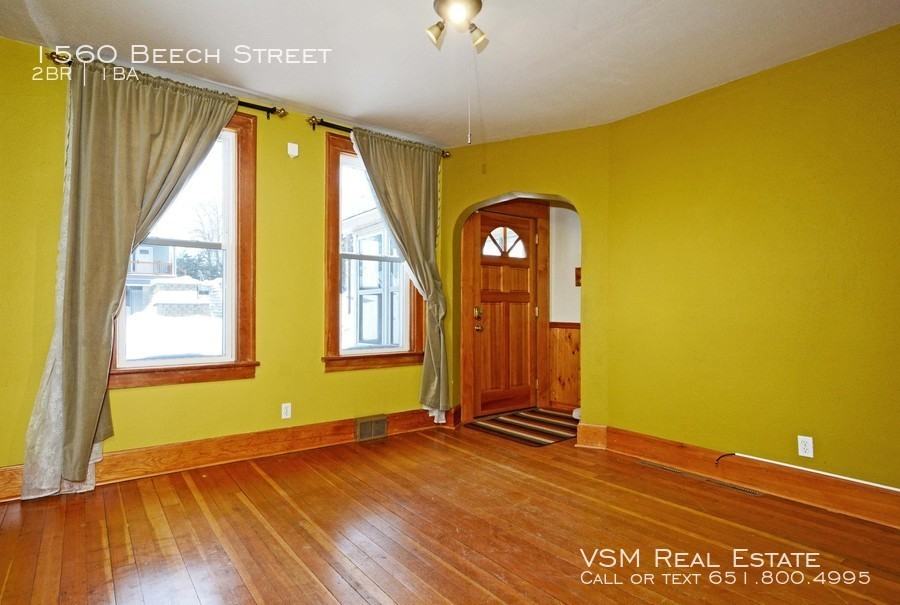 1560 Beech St - Photo 2 of 20