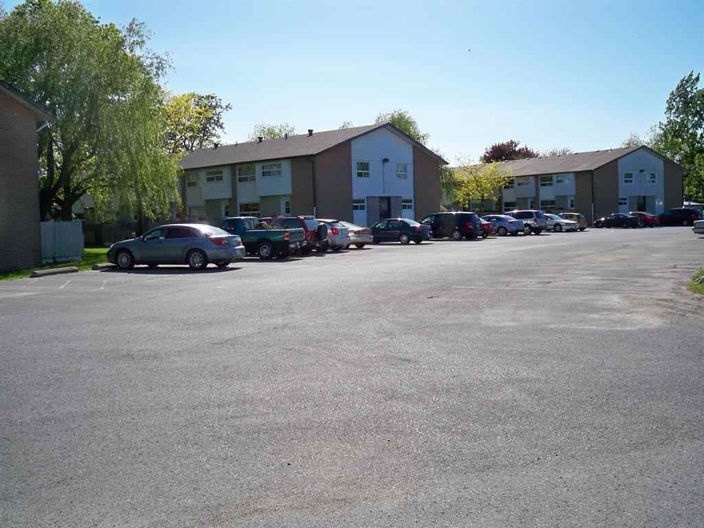 TVM AMHERSTVIEW Apartments 23 Manitou Crescent West, Loyalist, ON K7N