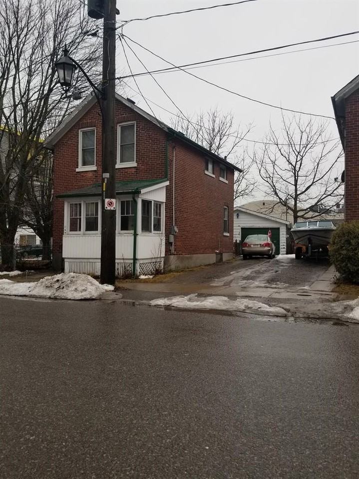 TVM COBOURG - Photo 2 of 3