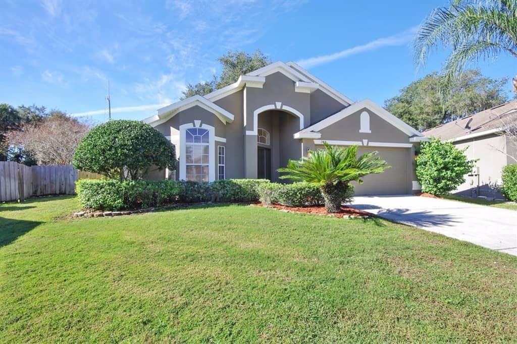 288 Tavestock Loop - Photo 2 of 23