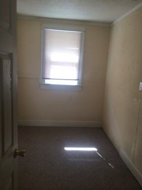 2333 N Clinton St - Photo 3 of 22