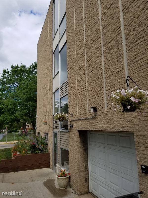 2848 W. Wells Street 109 - Photo 3 of 13