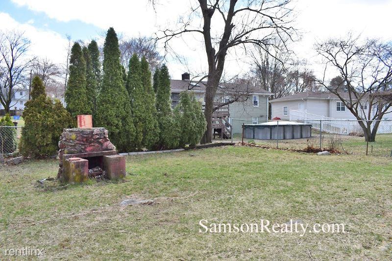 504 Oaklawn Ave 2 - Photo 3 of 15