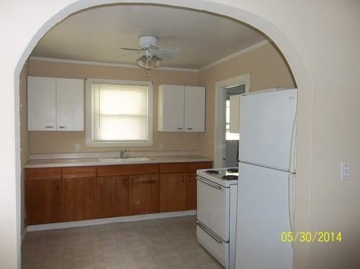 110 N Ward St - Photo 2 of 6