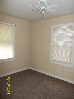 110 N Ward St - Photo 3 of 6