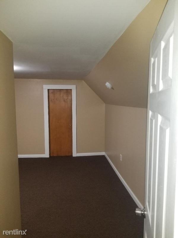 4 Sackett St 2nd Floor - Photo 2 of 13