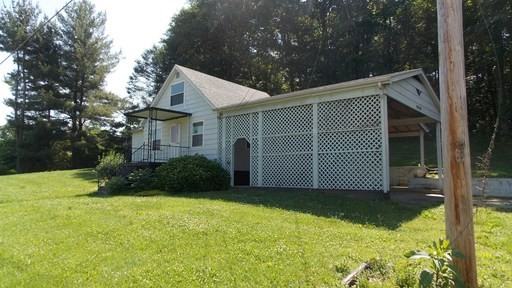 4620 Kingsport Hwy - Photo 2 of 20