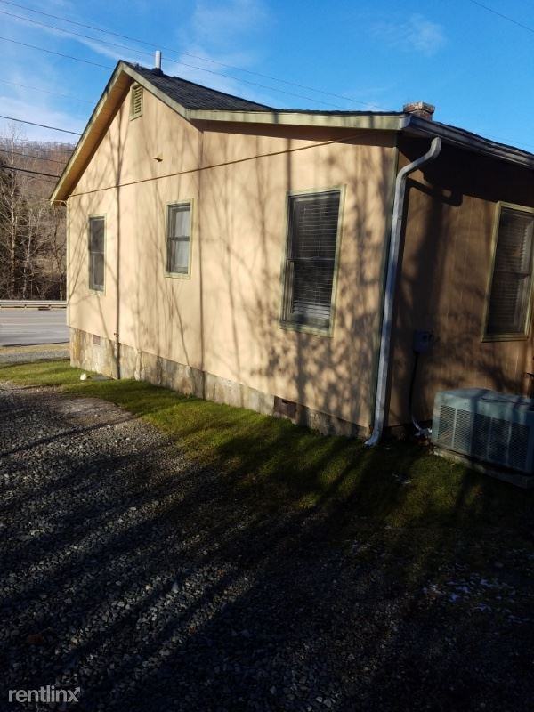 977 Soco Rd - Photo 2 of 15