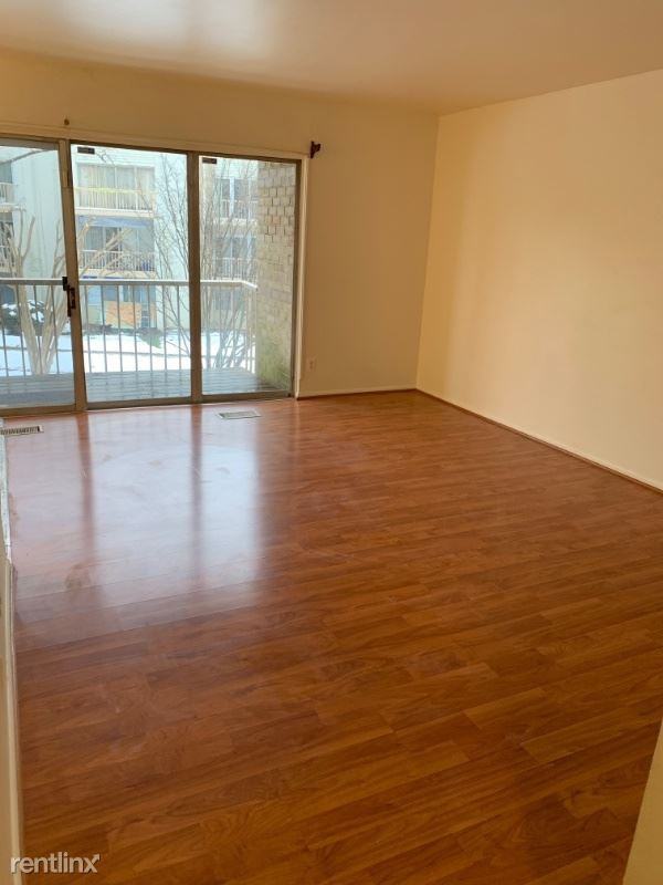 3213 University Blvd W 11 - Photo 3 of 9