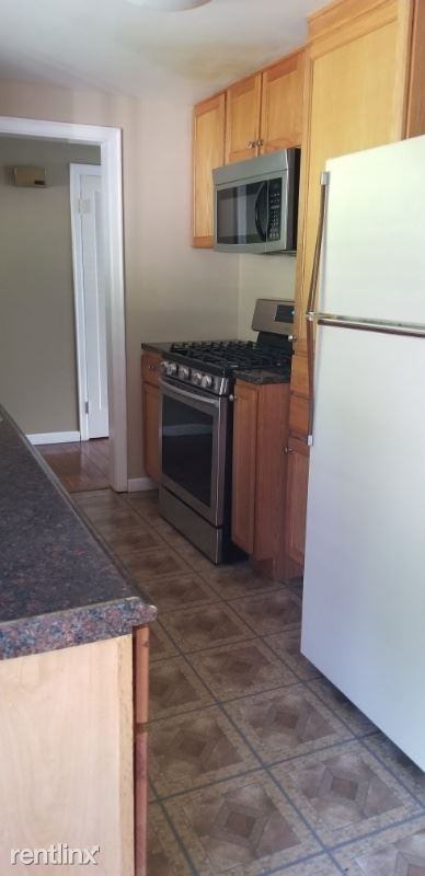 512 Nottingham Rd - Photo 2 of 14