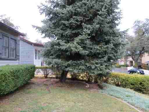 453 Finley St - Photo 2 of 18