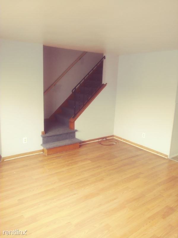 16 Floreis Ct - Photo 2 of 11