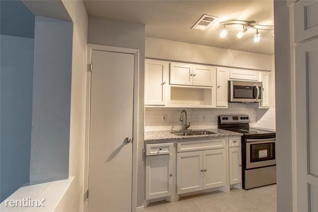 1713 Janice Dr - Photo 3 of 30