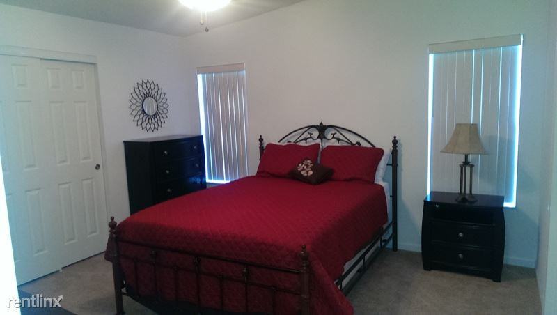 109 Lake Margo Dr - Photo 3 of 9