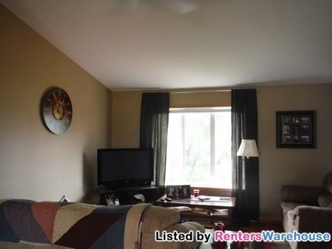 808 S Walnut St - Photo 2 of 12