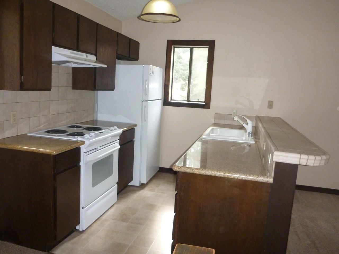 811 Southwood 11 - Photo 3 of 13