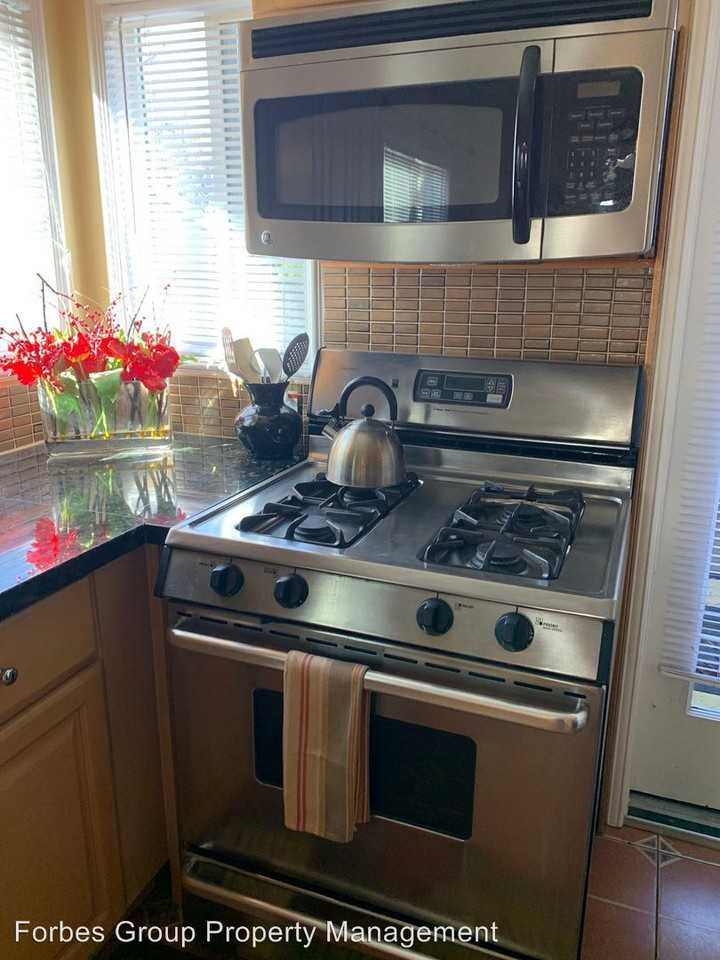 851 E. San Antonio St. - Photo 3 of 8