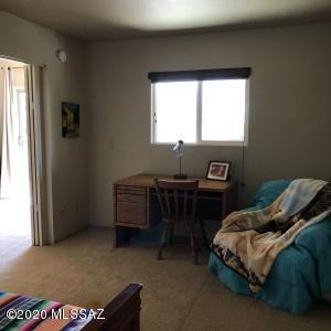 6441 N Foothills Dr - Photo 3 of 13