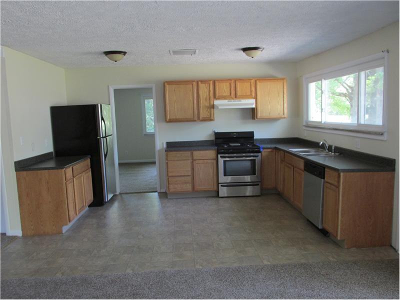 7220 N Layman Ave - Photo 2 of 11