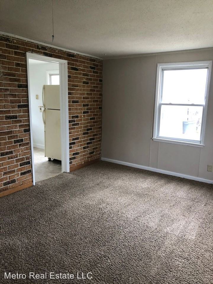 3127 Pennsylvania St - Photo 3 of 8