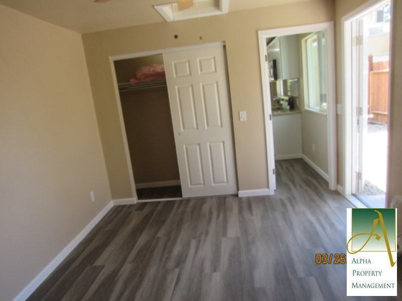 3143 33rd Ave - Photo 3 of 6