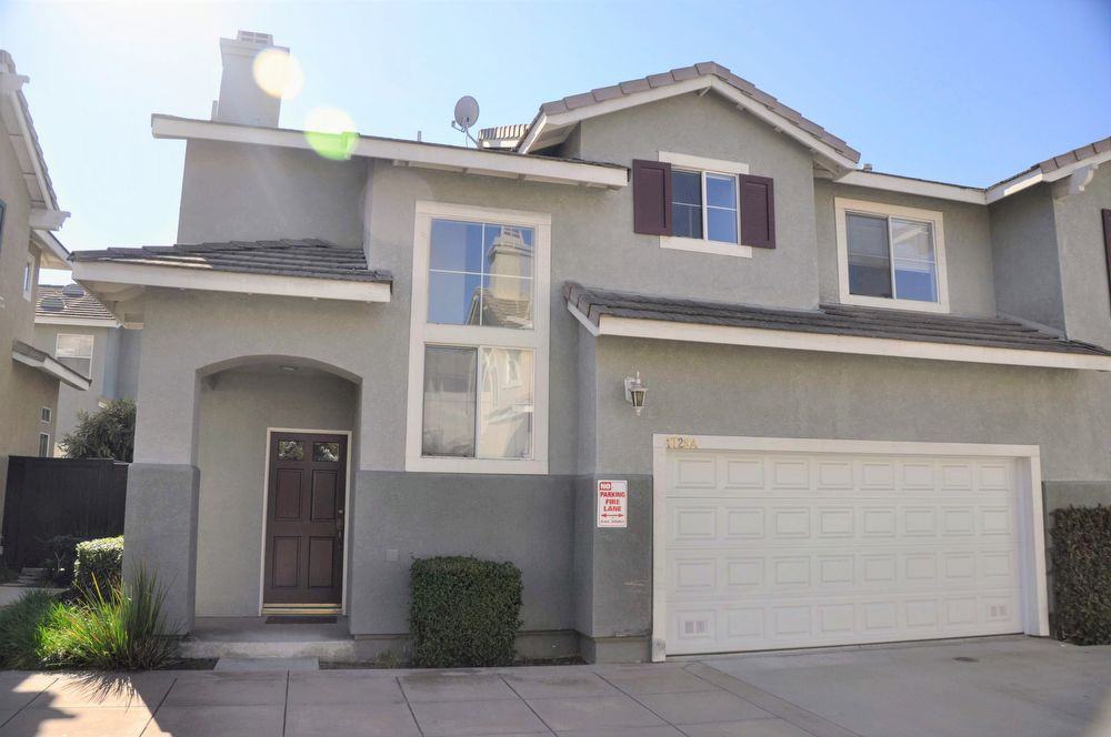 1729 Sunflower Ave #A - Photo 2 of 26