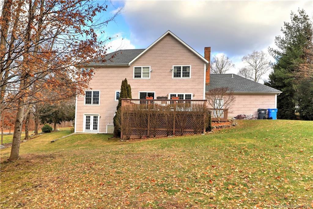 25 Manor Drive - Photo 2 of 21