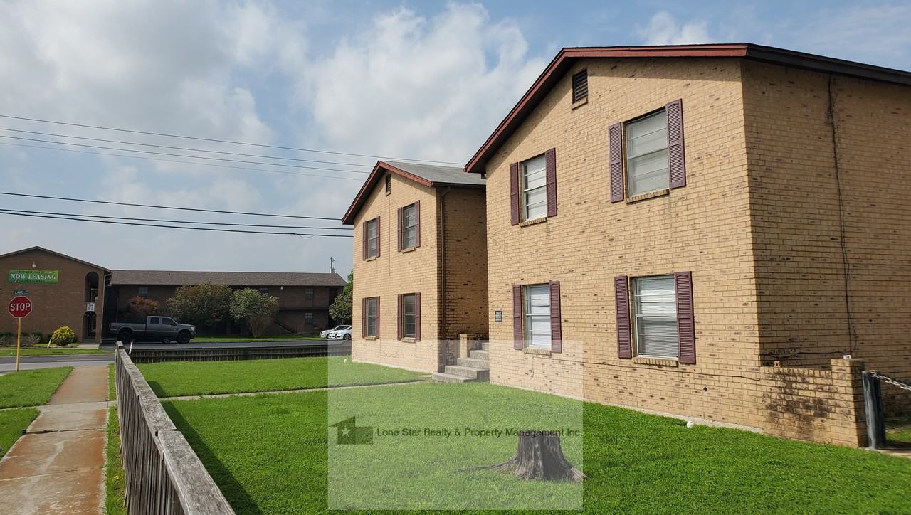 1701 Kirk Avenue #2 - Photo 2 of 33