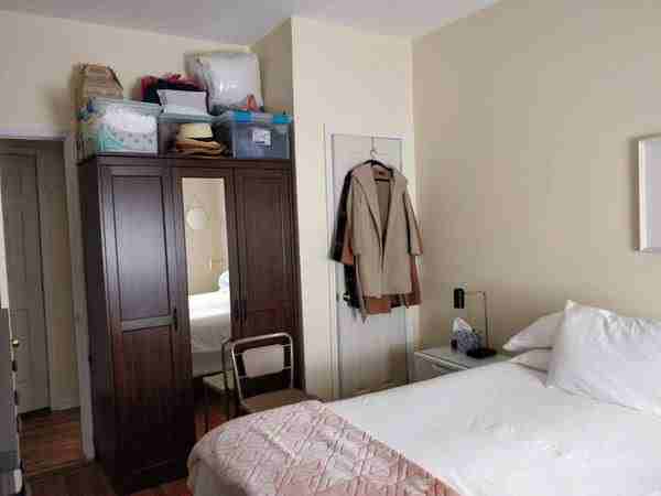 567 East 26th Street - Photo 2 of 6