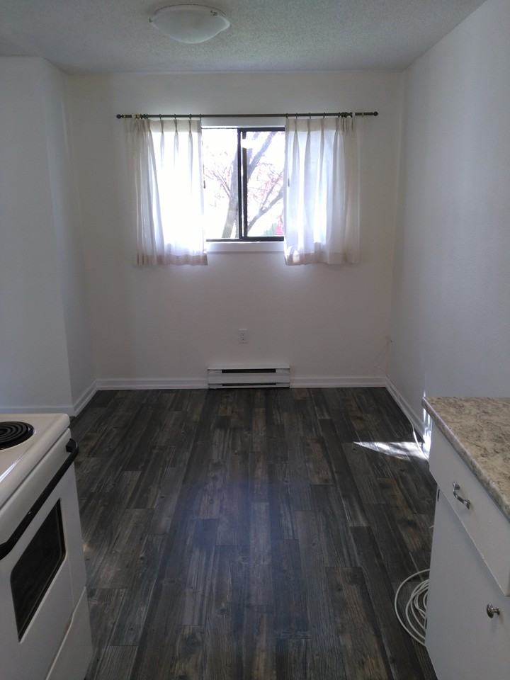 3142 Cedar Hill Road - Photo 3 of 8