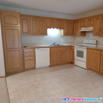 241 Broadway St West #114 - Photo 2 of 5