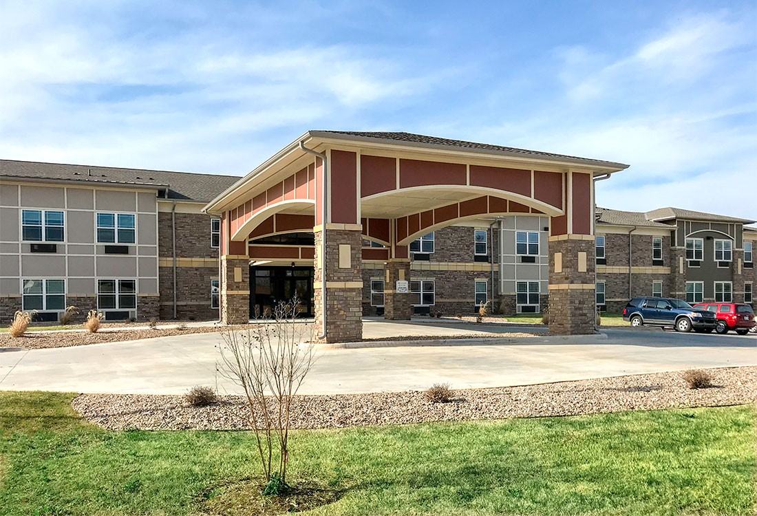 The Residence at Yukon Hills - Photo 3 of 11