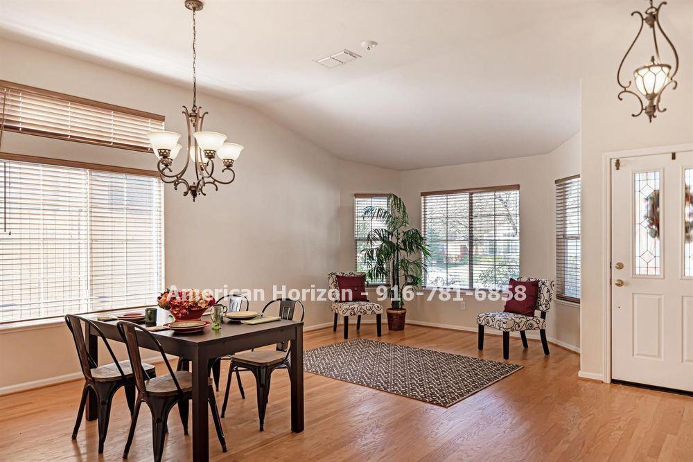 3332 Chapelle Dr - Photo 3 of 19