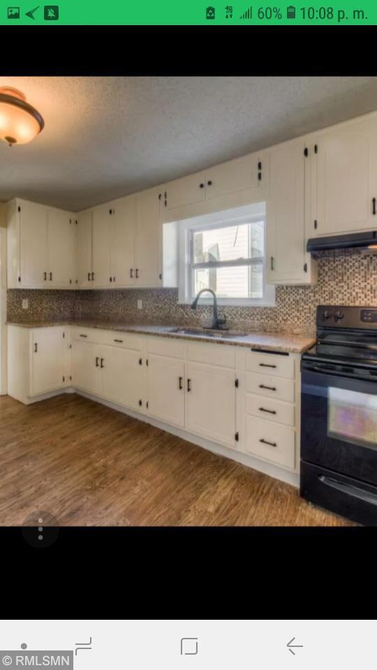 219 Robie St E - Photo 2 of 10