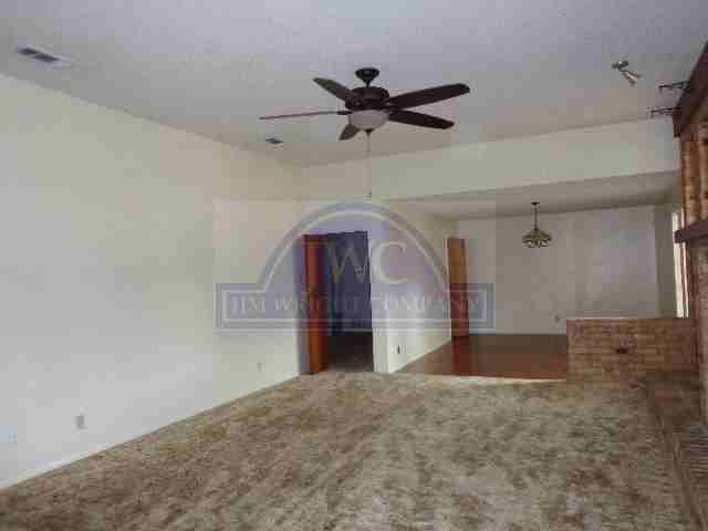 1104 Nola Ruth Blvd - Photo 3 of 15
