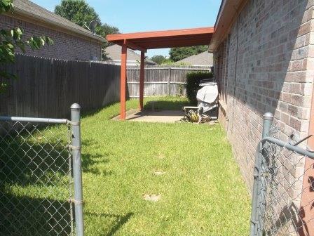 3941 Parkhaven Drive - Photo 2 of 12