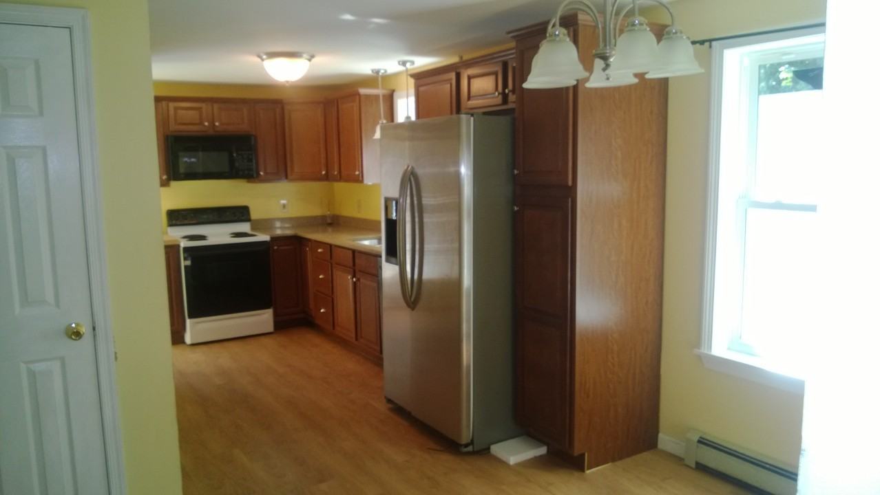 65 Cooper Hill Rd - Photo 3 of 10