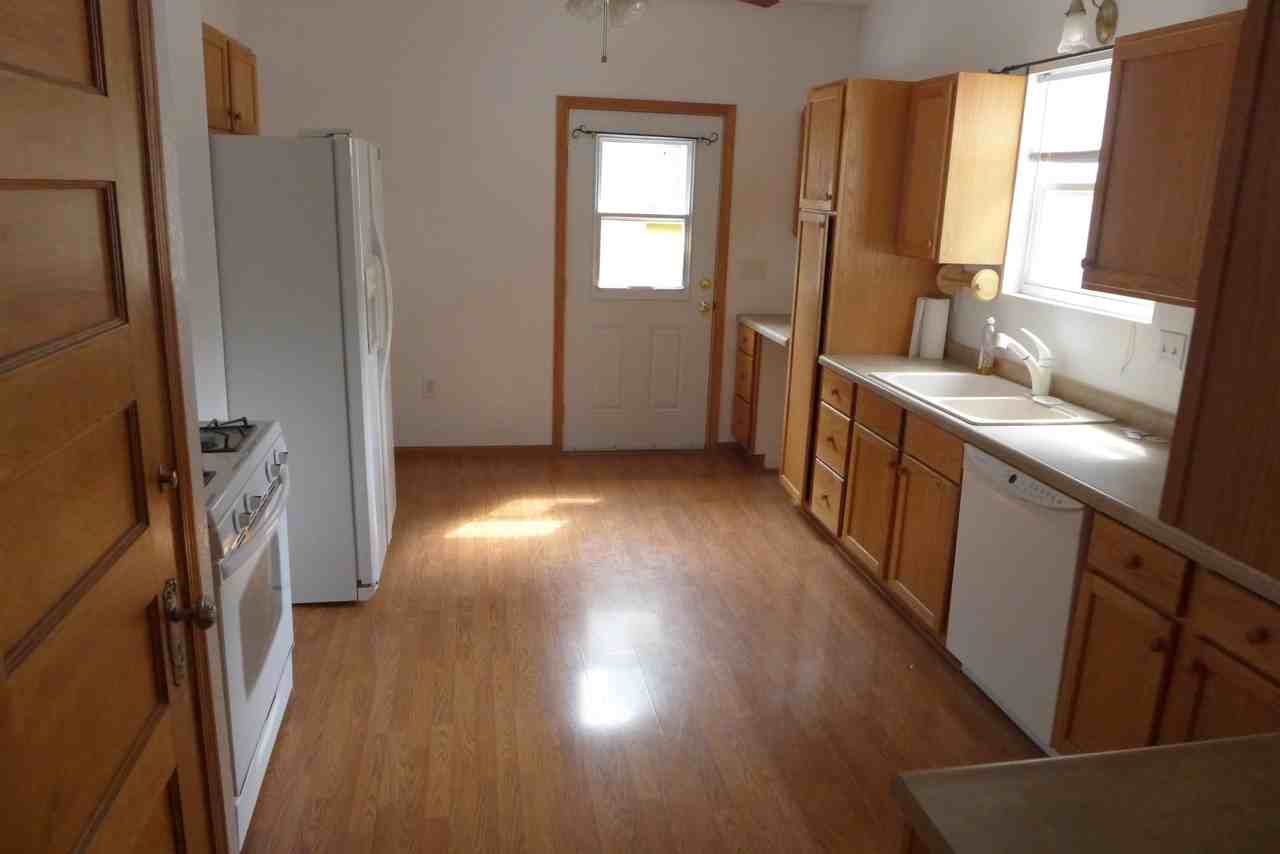 1014 S 38th Ave - Photo 3 of 11