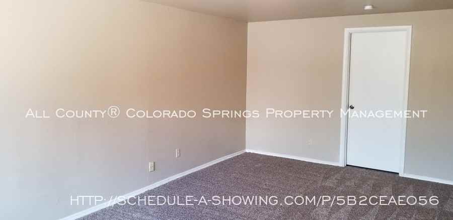 221 Columbia Road - Photo 3 of 11